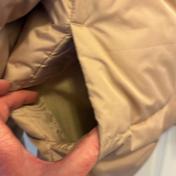 Old Navy Puffer Jacket - Picture 6 of 7
